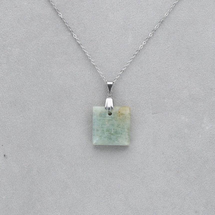 Aigue Marine Cabochon percé 48