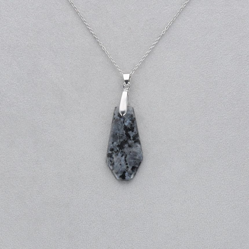 Larvikite Cabochon percé 14