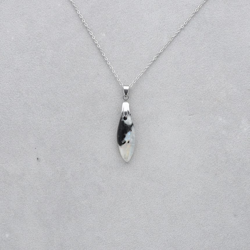 Pierre de Lune Tourmaline Cabochon percé 59