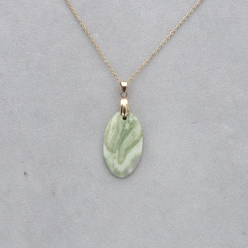 Serpentine Cabochon percé 28