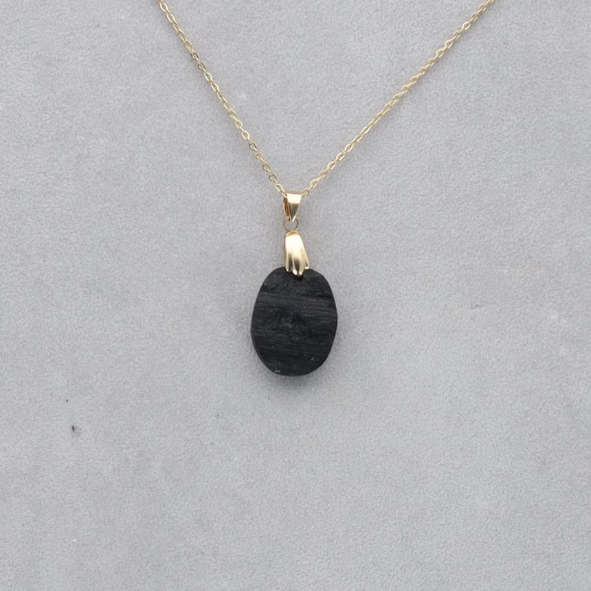 Tourmaline Cabochon percé 13